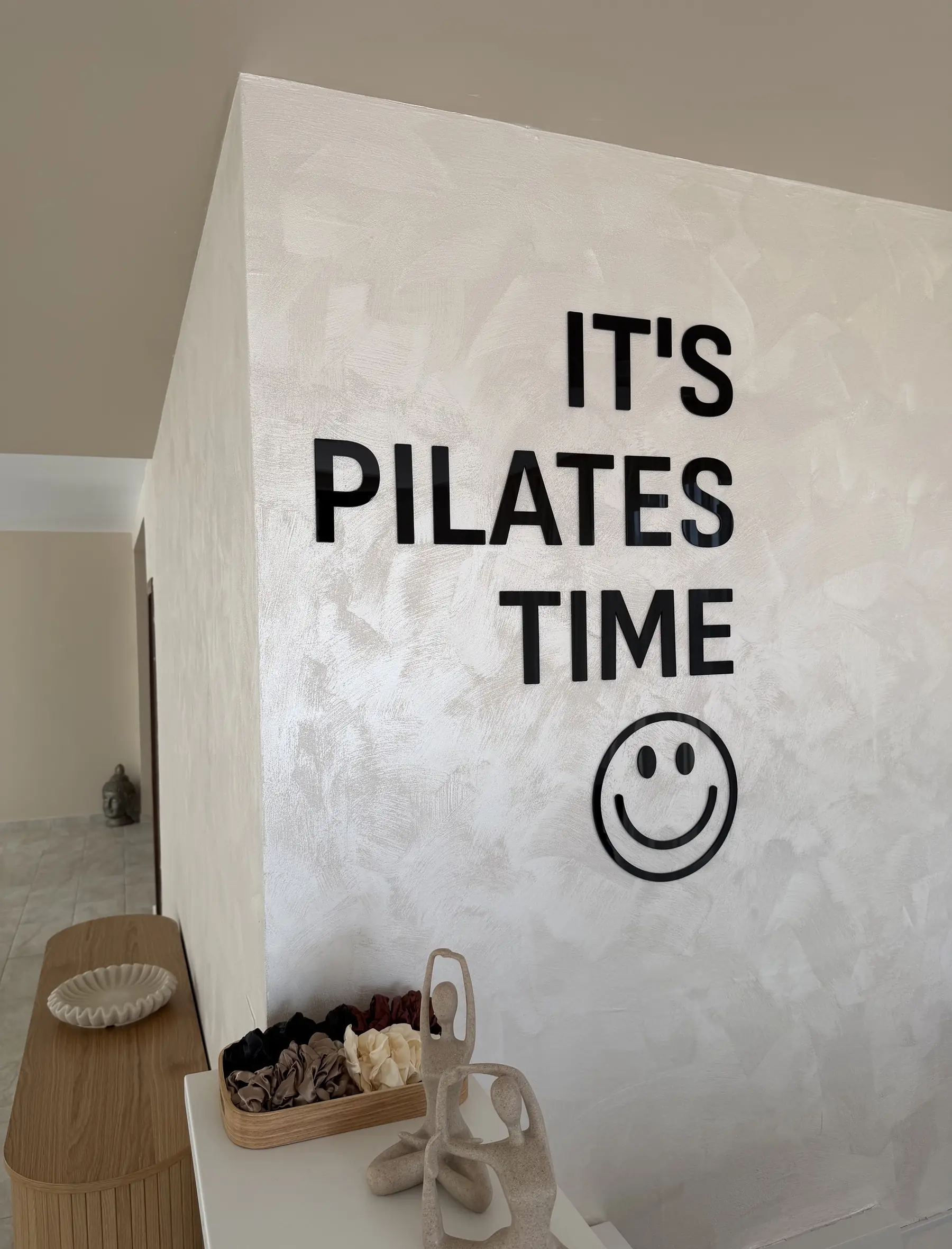 Стенопис: It's Pilates Time